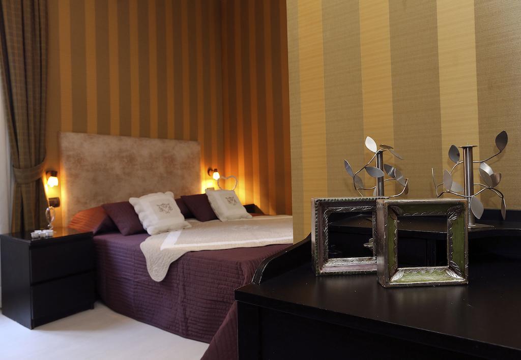 Caracciolo Guest House - Rome — Photos 3